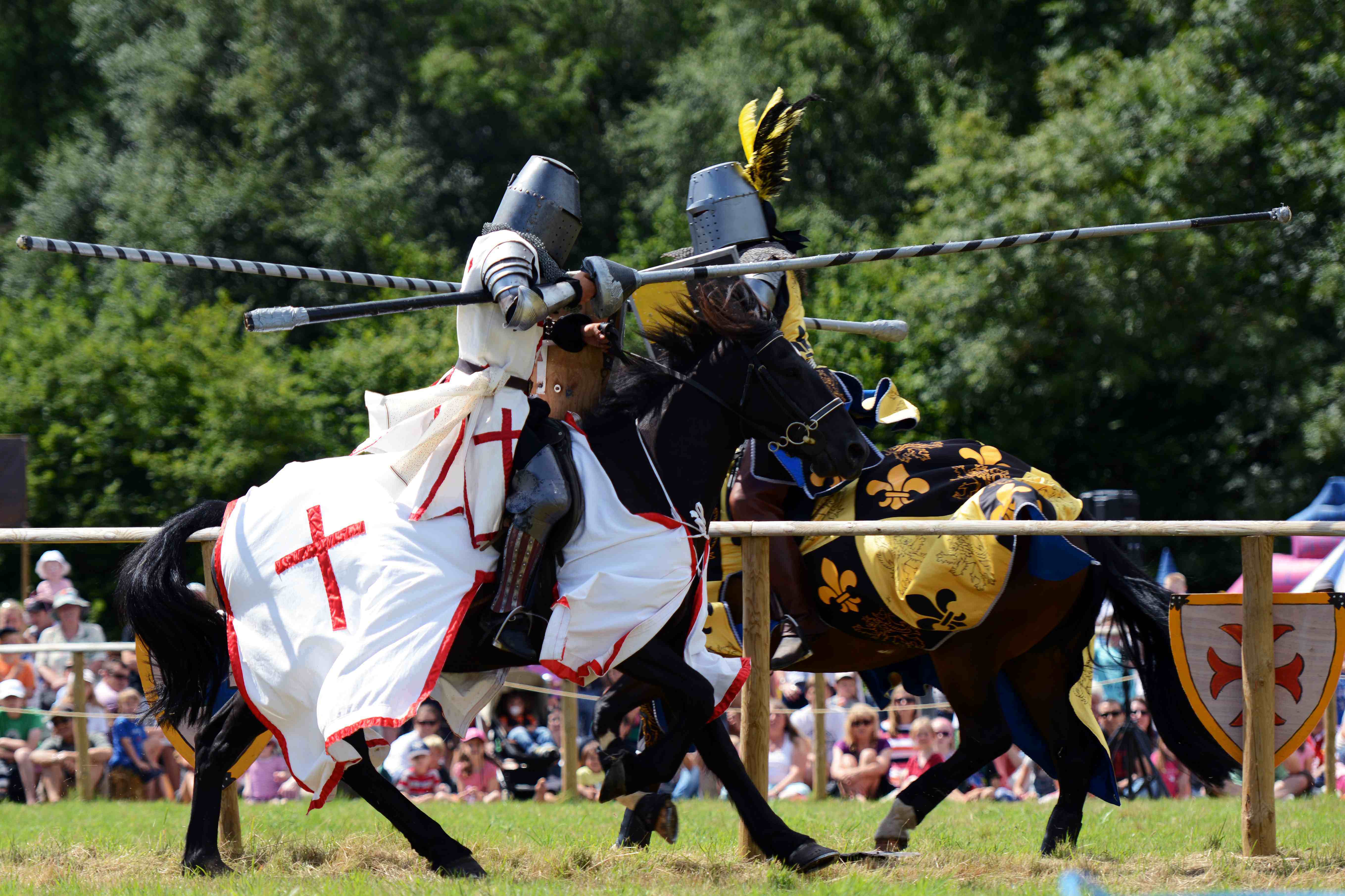 The Loxwood Joust - Two Weekends Of Mediaeval Mayhem | Pressat
